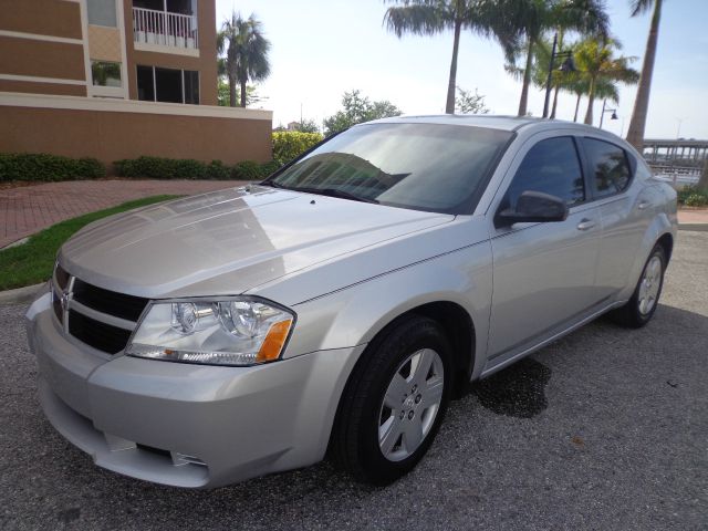 Dodge Avenger 2010 photo 2