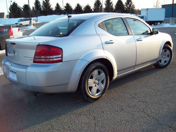 Dodge Avenger 2010 photo 2