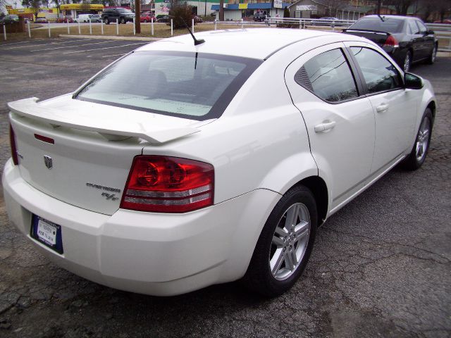 Dodge Avenger 2010 photo 2