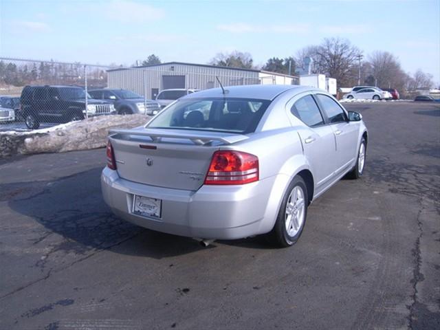 Dodge Avenger 2010 photo 2