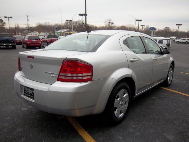 Dodge Avenger 2010 photo 3