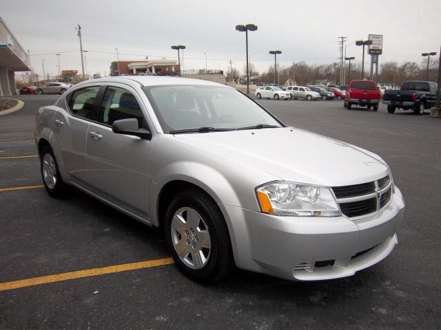 Dodge Avenger 2010 photo 4