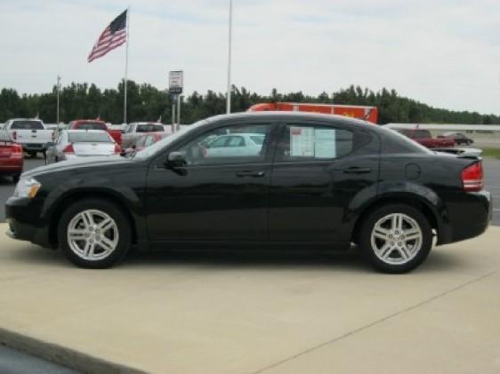 Dodge Avenger 2010 photo 1