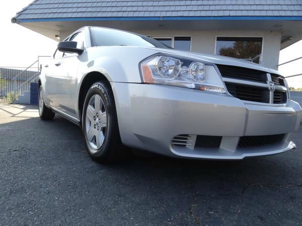 Dodge Avenger 2010 photo 1