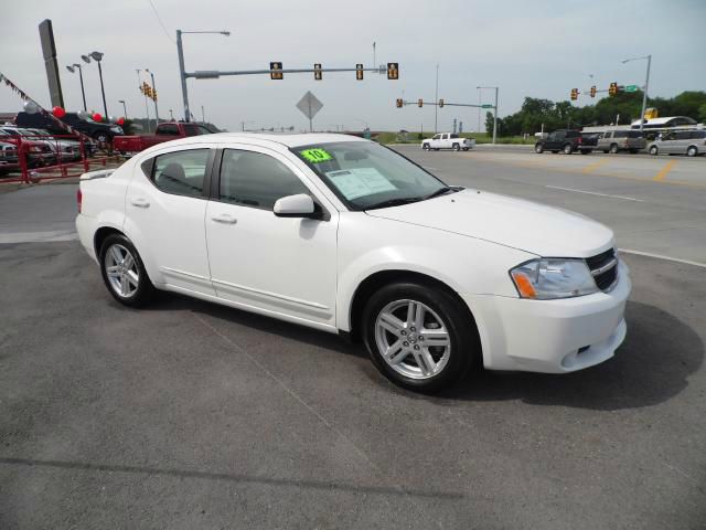 Dodge Avenger 2010 photo 1