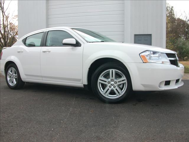 Dodge Avenger 2010 photo 2