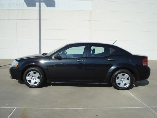 Dodge Avenger 2010 photo 1