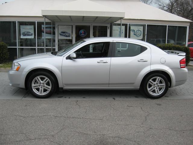 Dodge Avenger 2010 photo 1