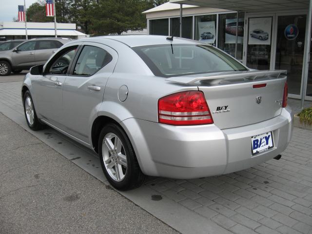 Dodge Avenger 2010 photo 2