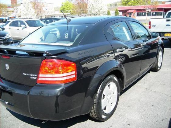 Dodge Avenger 2010 photo 12