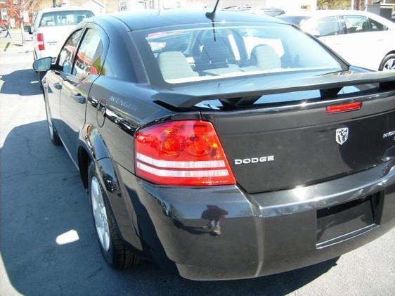 Dodge Avenger 2010 photo 19