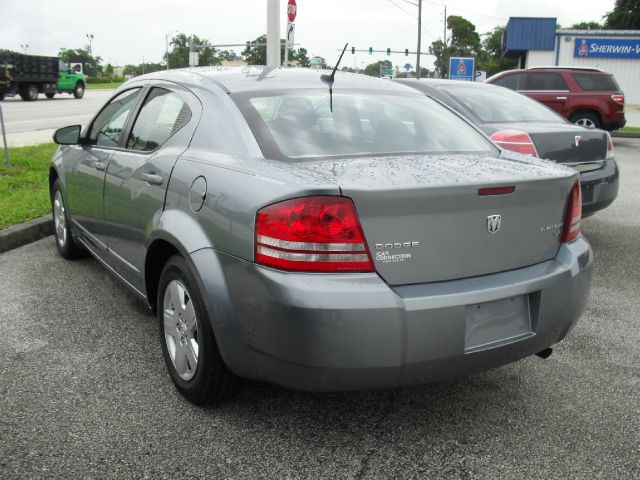 Dodge Avenger 2010 photo 2