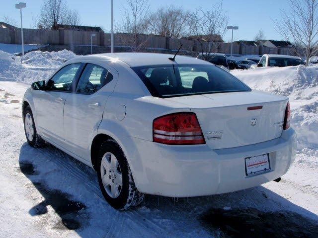 Dodge Avenger 2010 photo 2