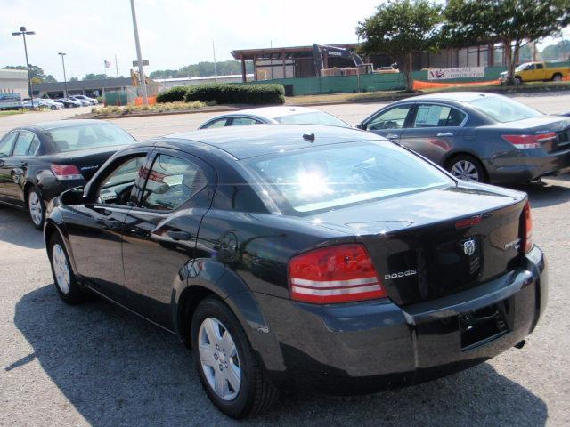 Dodge Avenger 2010 photo 1