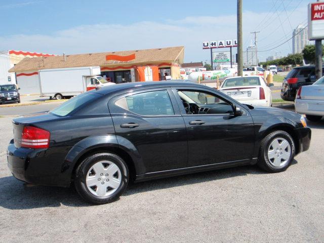 Dodge Avenger 2010 photo 4