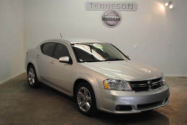 Dodge Avenger 2011 photo 3