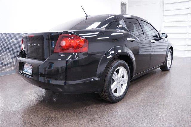 Dodge Avenger 2011 photo 3