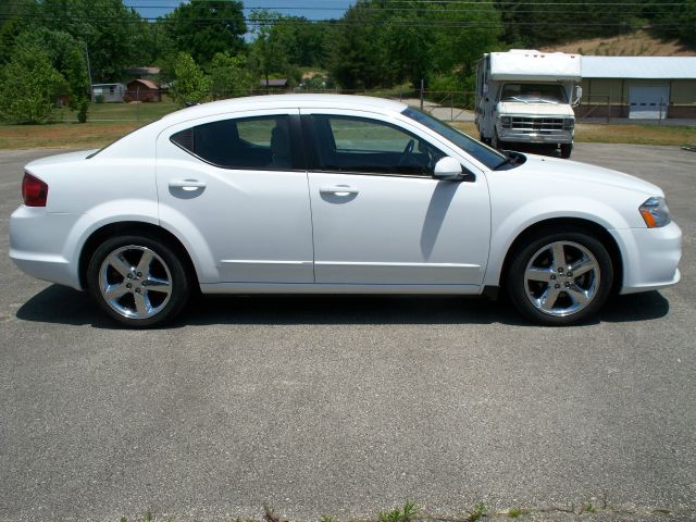 Dodge Avenger 2011 photo 2