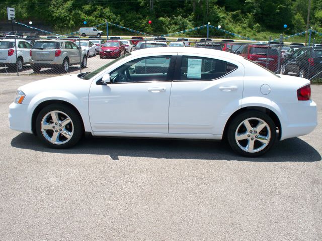 Dodge Avenger 2011 photo 8