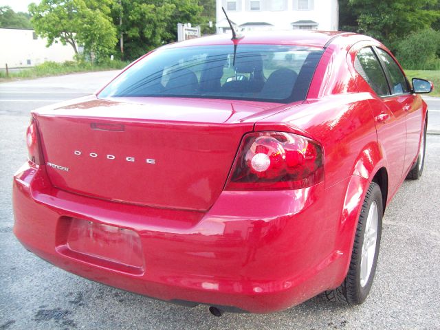 Dodge Avenger 2011 photo 2