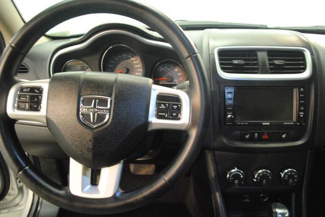 Dodge Avenger 2011 photo 28