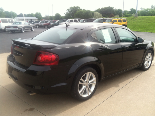 Dodge Avenger 2011 photo 3