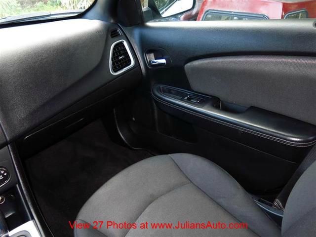 Dodge Avenger 2011 photo 11