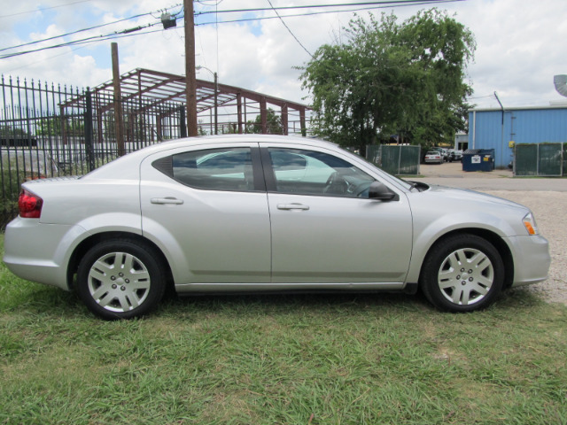 Dodge Avenger 2011 photo 25