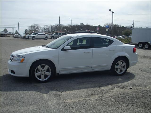 Dodge Avenger 2011 photo 2