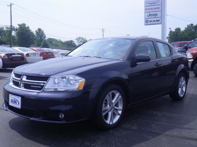 Dodge Avenger 2011 photo 2