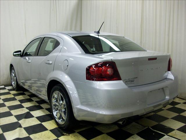 Dodge Avenger 2011 photo 3