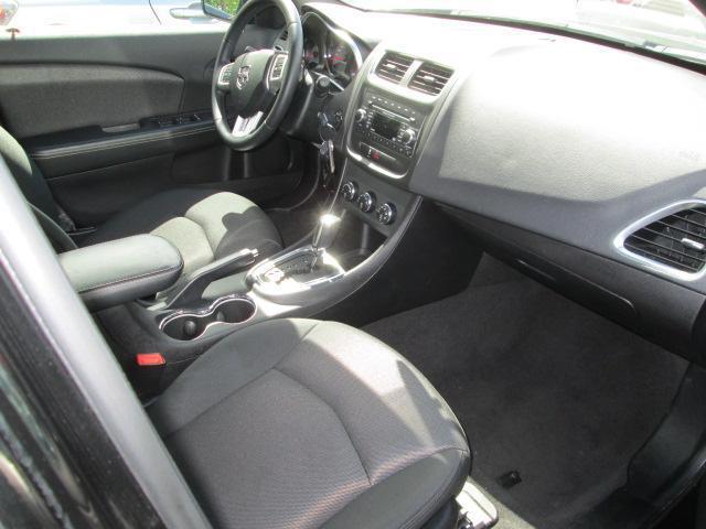 Dodge Avenger 2012 photo 4