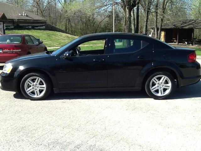 Dodge Avenger Cabriolet 1.8T CVT Sedan