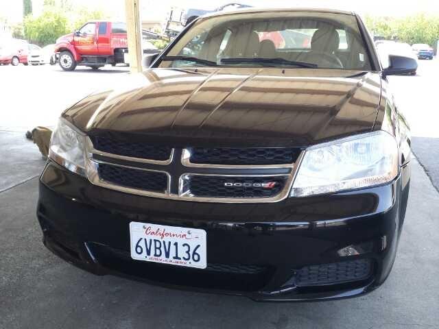 Dodge Avenger SE Sedan