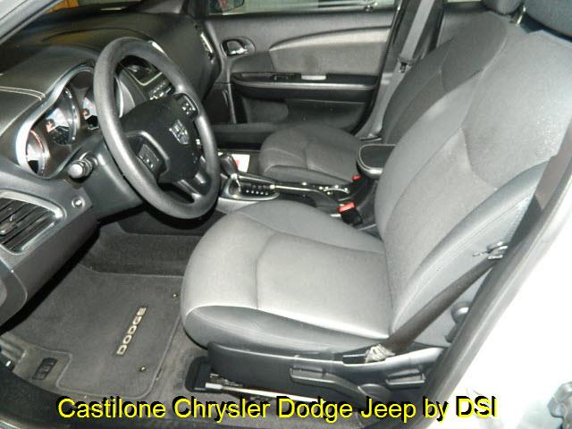 Dodge Avenger 2012 photo 3