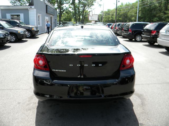 Dodge Avenger 2012 photo 2