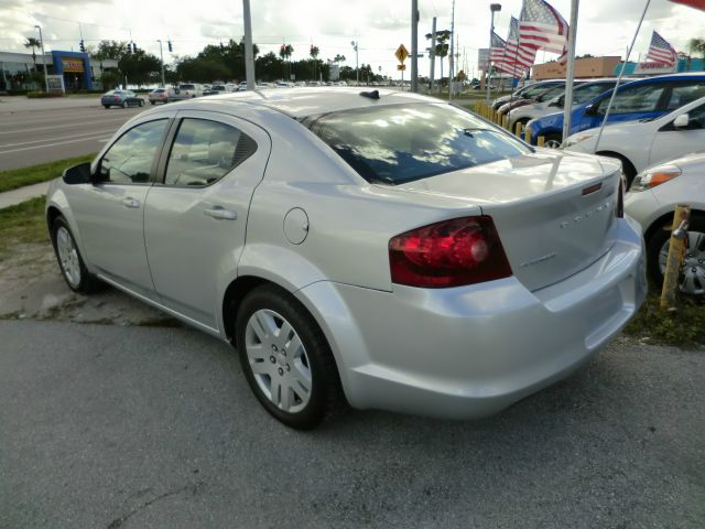 Dodge Avenger 2012 photo 3