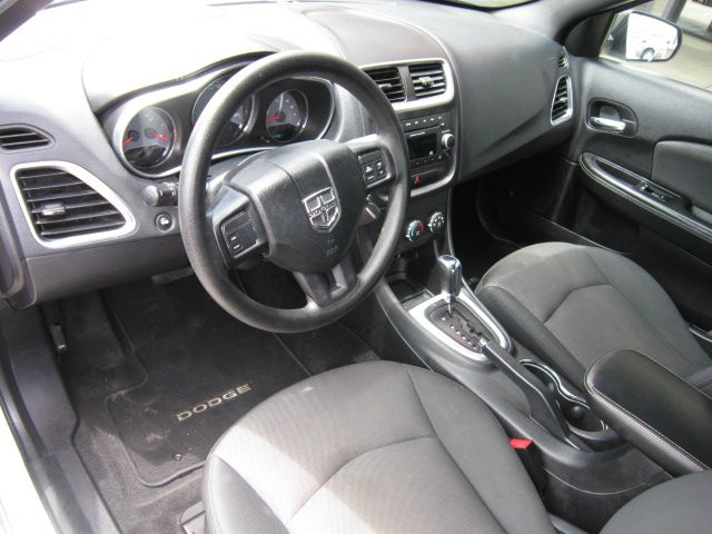 Dodge Avenger 2012 photo 4