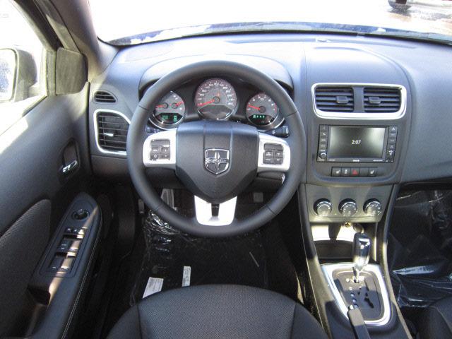 Dodge Avenger 2012 photo 2