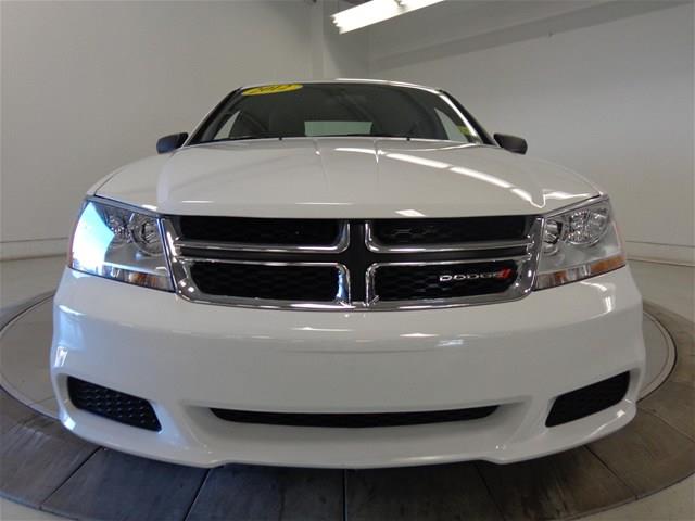 Dodge Avenger 2012 photo 2