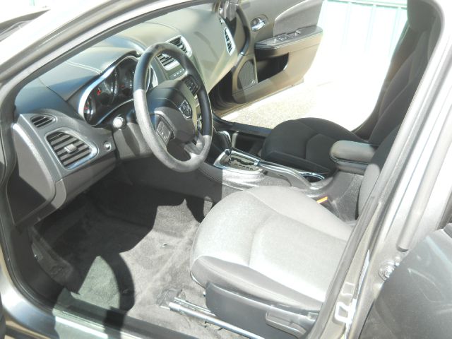 Dodge Avenger 2012 photo 2