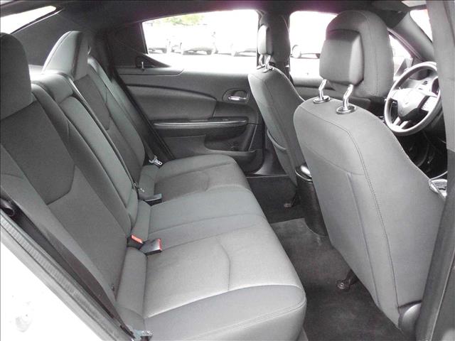 Dodge Avenger 2012 photo 5