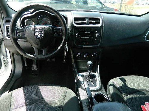 Dodge Avenger 2012 photo 4