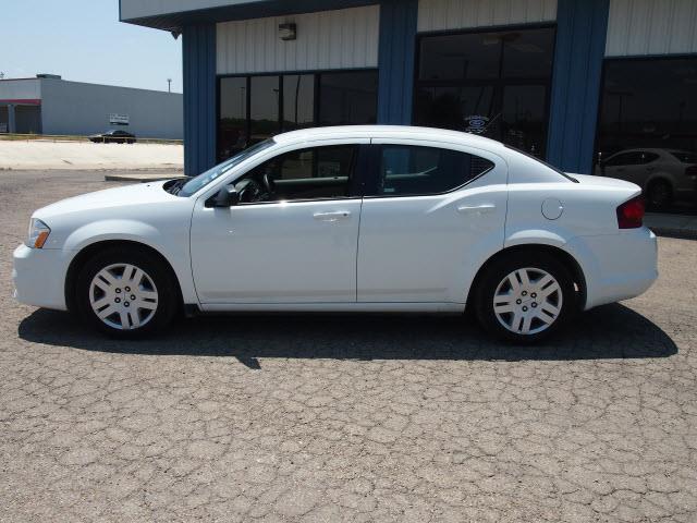 Dodge Avenger 2012 photo 3