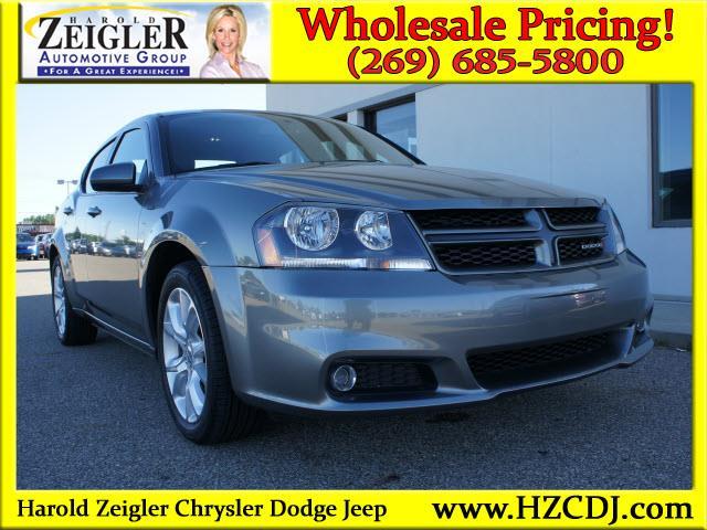 Dodge Avenger Deluxe Convertible Sedan