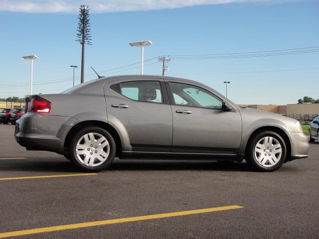 Dodge Avenger 2012 photo 4