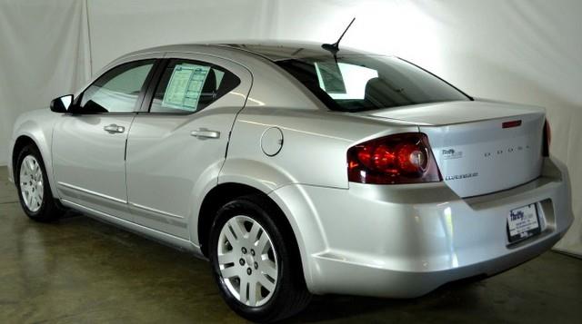 Dodge Avenger 2012 photo 4