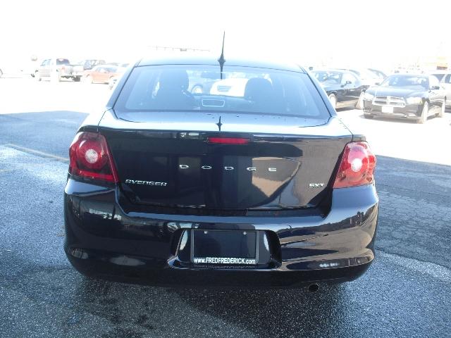 Dodge Avenger 2012 photo 4