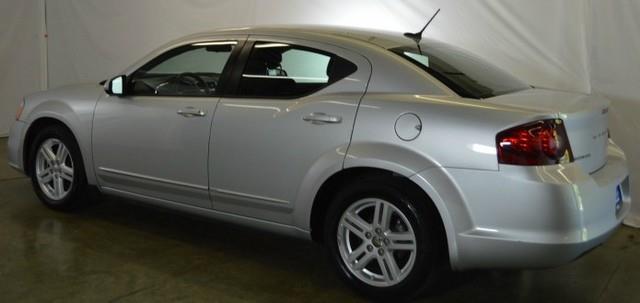 Dodge Avenger 2012 photo 3