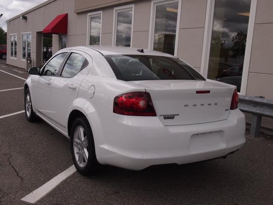 Dodge Avenger S Sedan